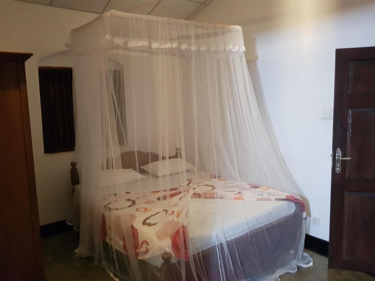 Chitra Ayurveda Hotel Бентота Екстериор снимка