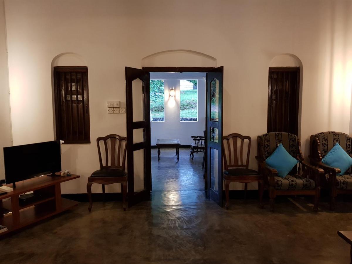 Chitra Ayurveda Hotel Бентота Екстериор снимка